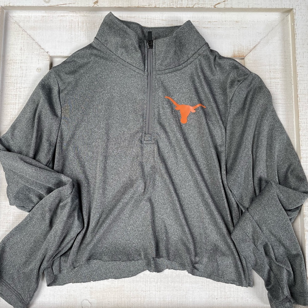 Cropped Longhorns long sleeve half zipped cropped shirt